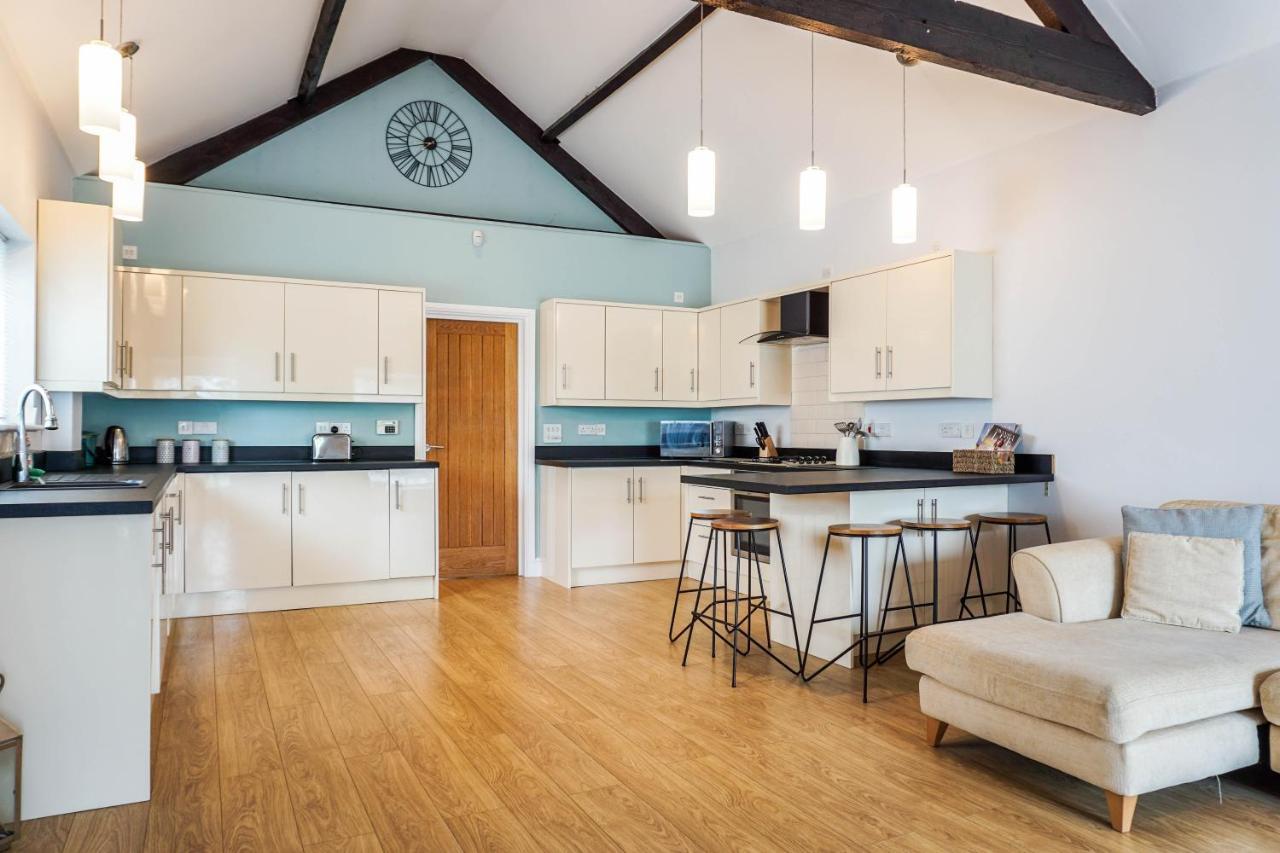 The Beach House - Fully Refurbed March 2024 Oystermouth Exterior foto
